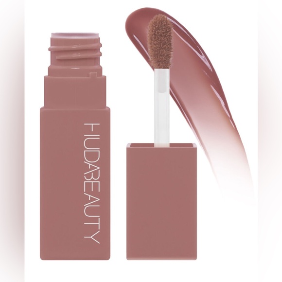 HUDA BEAUTY Lip Blush Creamy Lip & Cheek Stain -Berry Kiss - Picture 1 of 4